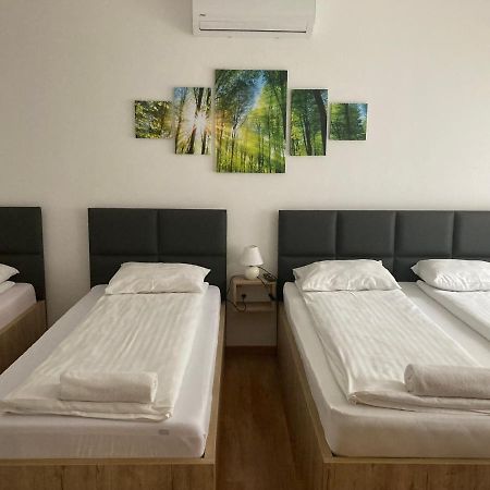 Bfg Apartman Apartment Eger Ngoại thất bức ảnh