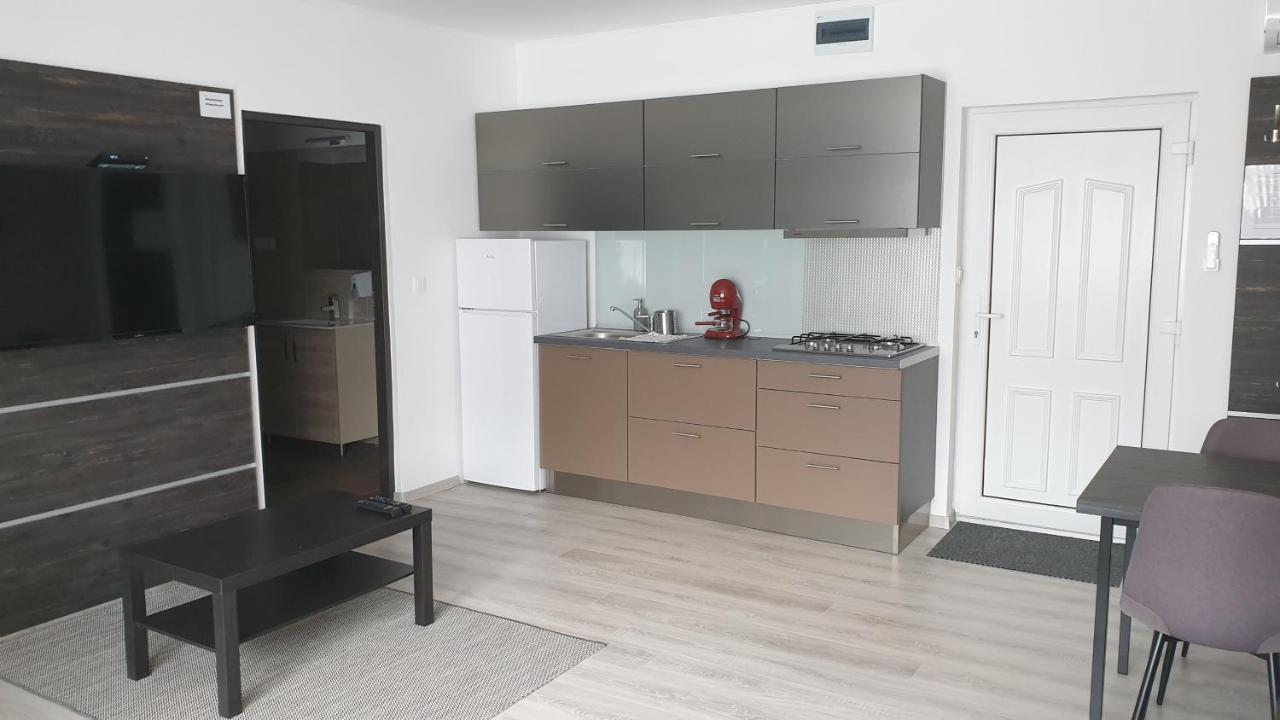 Bfg Apartman Apartment Eger Ngoại thất bức ảnh